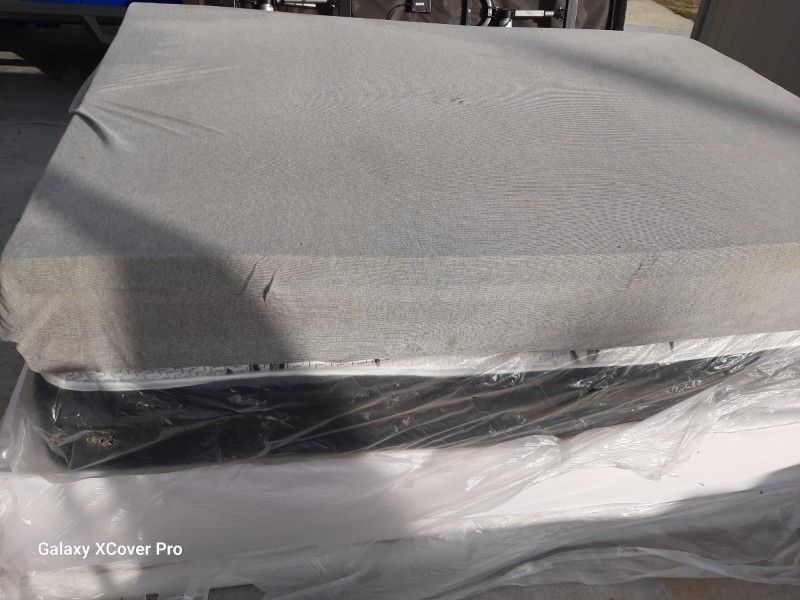 MEMORY FOAM FULL SIZE MEDIUM-FIRM