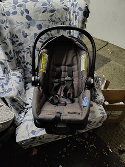 Graco snugride 35 lite LX infant carseat