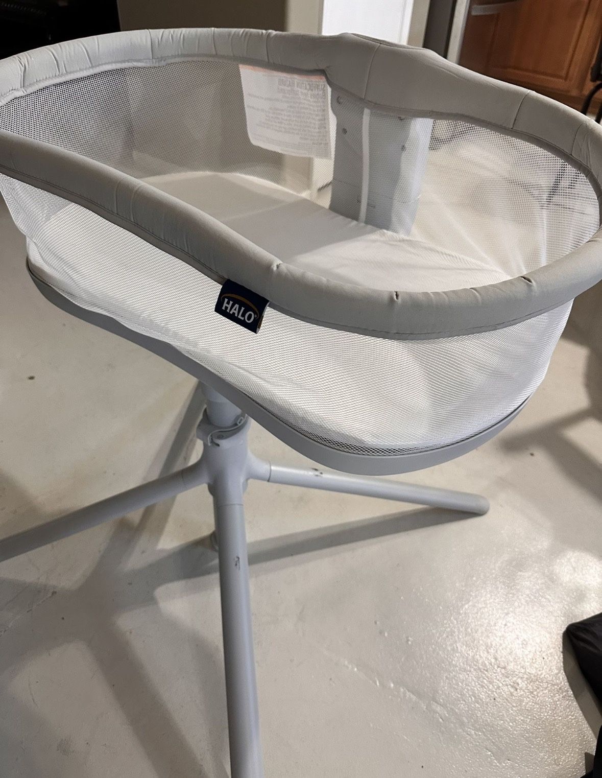 HALO BassiNest Swivel Sleeper 3.0 Bassinet,All Products : American Fashion Style Bags On Sale