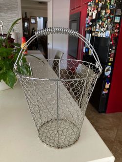 16”   SILVER  WIRE  BASKET  WITH  2 HANDLES