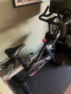 Peloton Bike