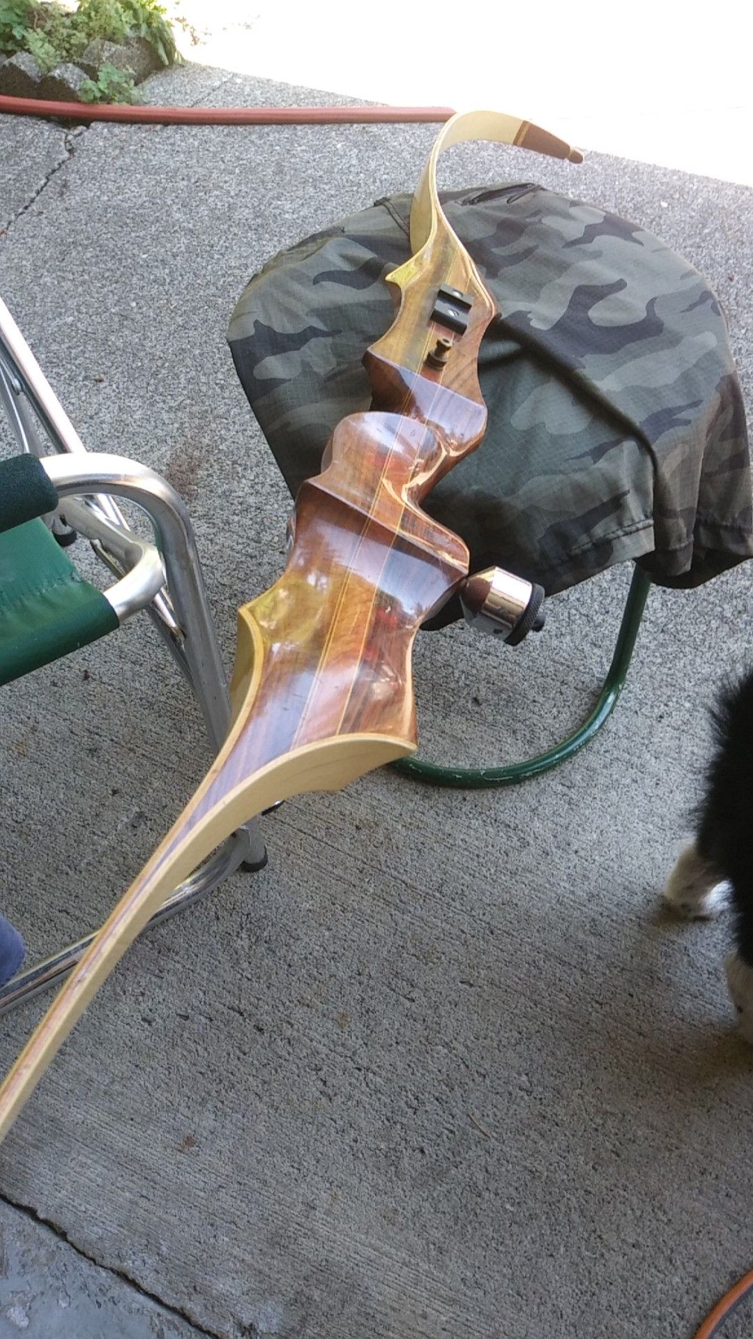damon Howatt. Vigilante re-curve bow