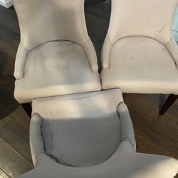 Set a four dining chairs