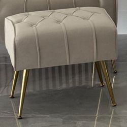 Accent Ottoman . Set Of 2