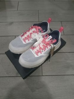 Olukai womens shoe
