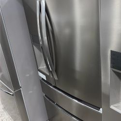 Frigidaire French Door Refrigerator 