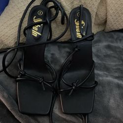 Lace up the leg heels