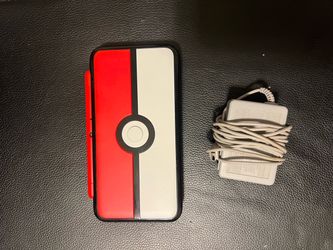 Nintendo 2DS XL Poké Ball Edition with Charger