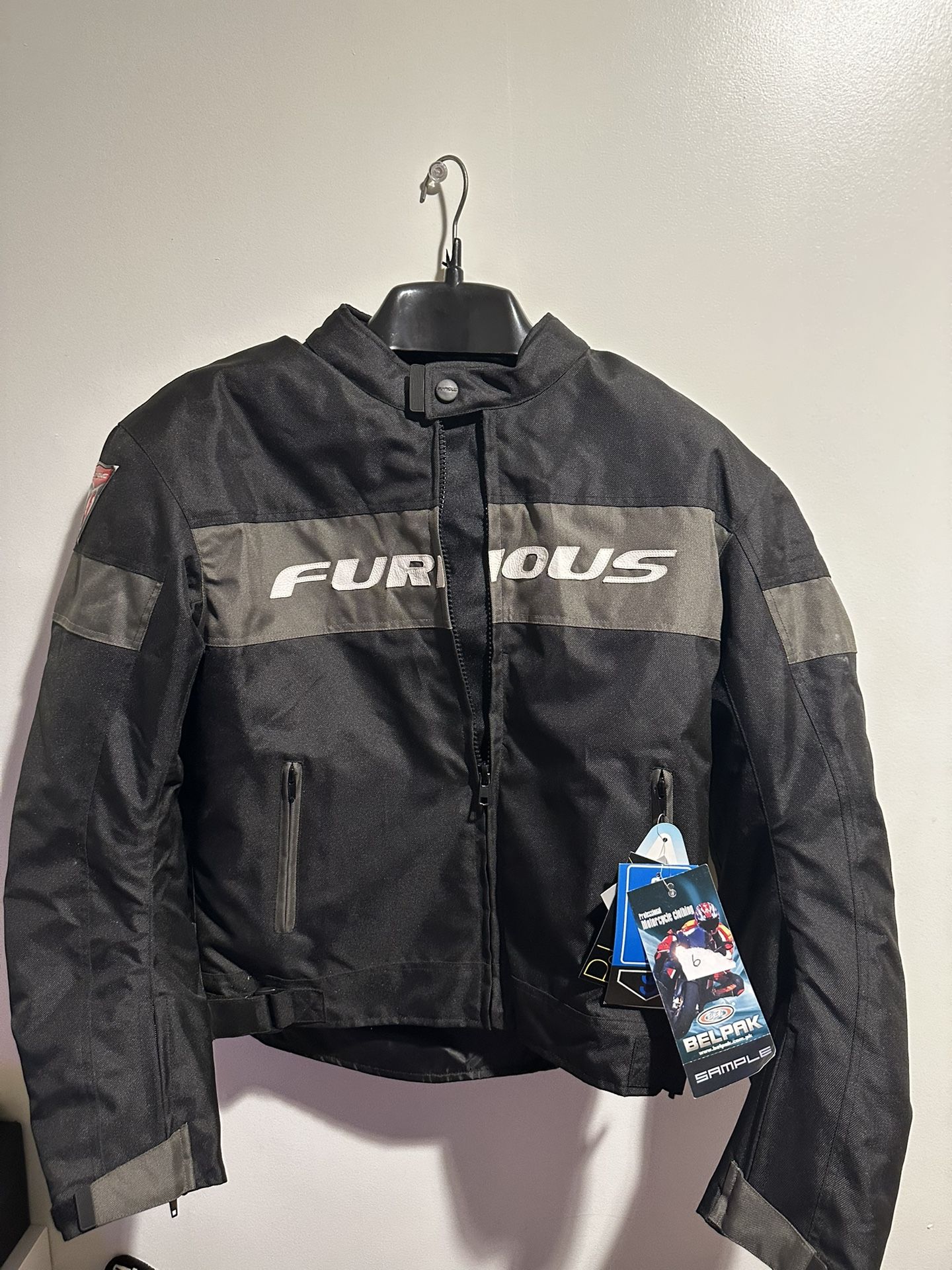 CE ARMORED. BIKER JACKET. LARGE.