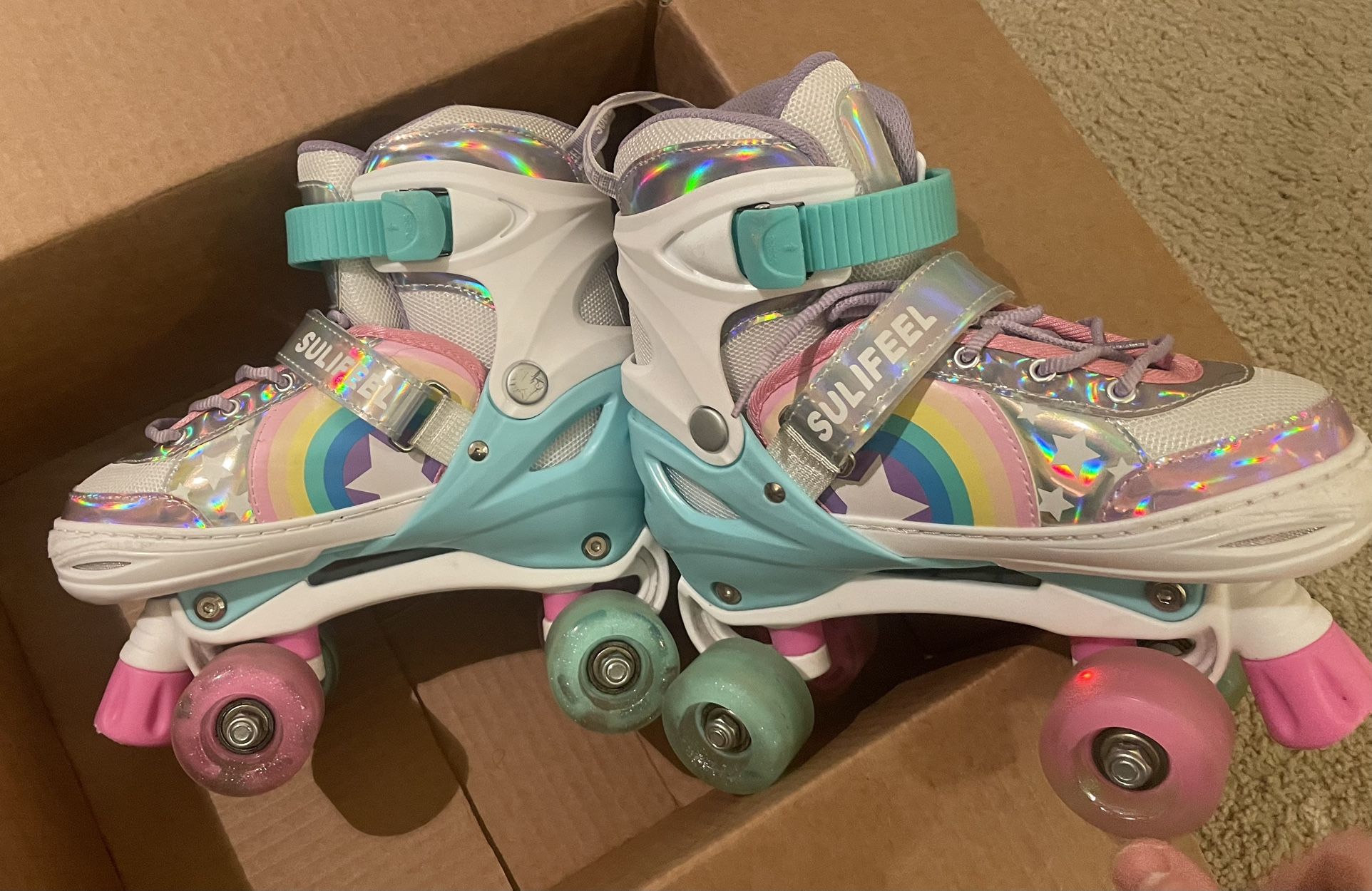 Sulifeel Roller Skates Girl Size Juniors 1 To 4.5 Light Up Glitter Wheels