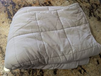Gray 15 pound Quilted Weighted Blanket