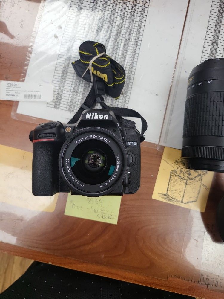 Nikon D7500