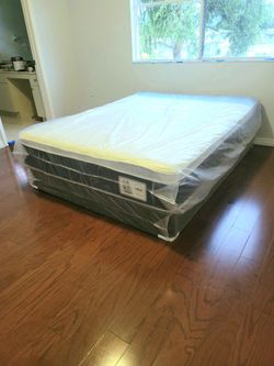 NEW QUEEN PILLOWTOP SET MATTRESS AND BOX SPRING-2PCS