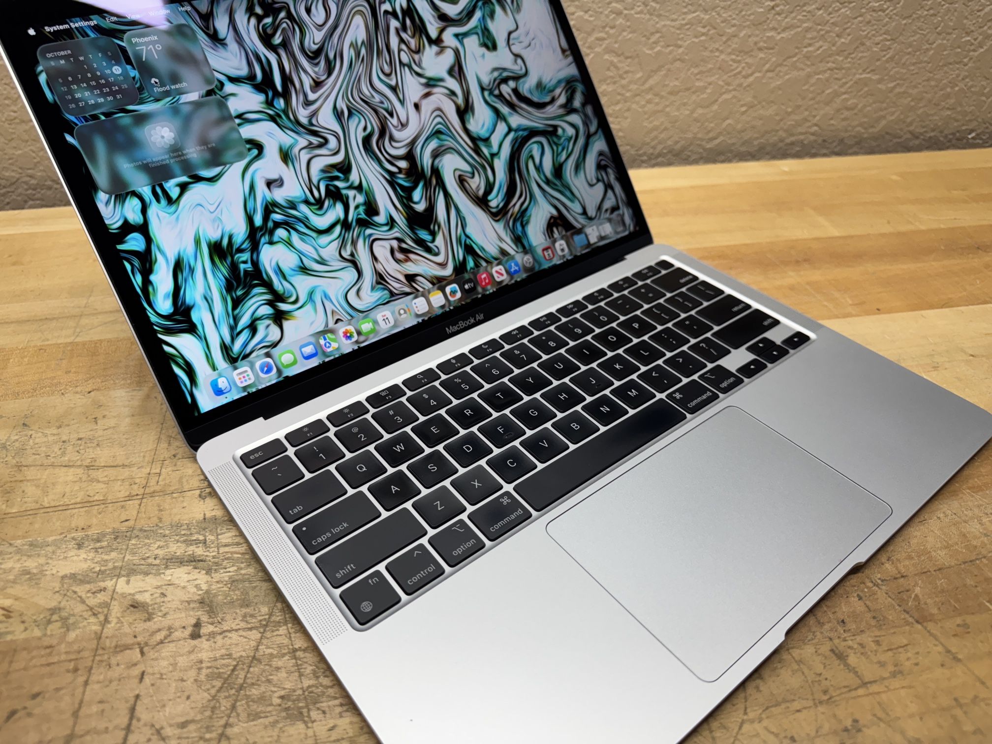 2020 13” MacBook Air - M1 - 16GB - 256GB SSD