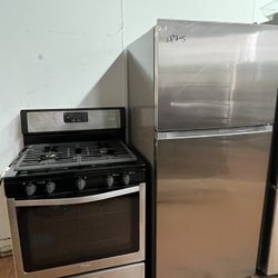  30 inch stainless steel refrigerator and gan range/estufa de gas y nevera 