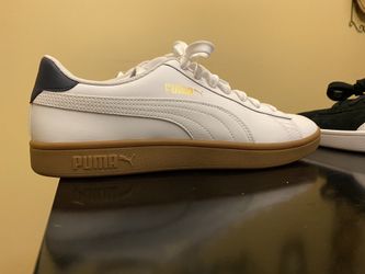 Pumas size 10!