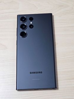 Samsung Galaxy s23 ultra 512GB factory unlocked. Price is no negociable. Store Pick Up Only. Offerup deal.!