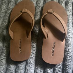 Cobian flip flops new size 10