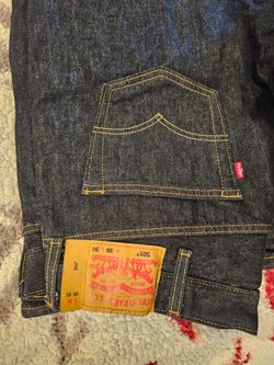 Levi mens jeans