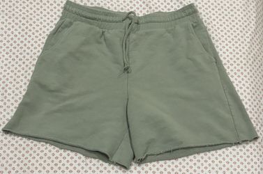 Green H&M shorts M