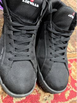 Airwalks Composite Toe: /non-slip