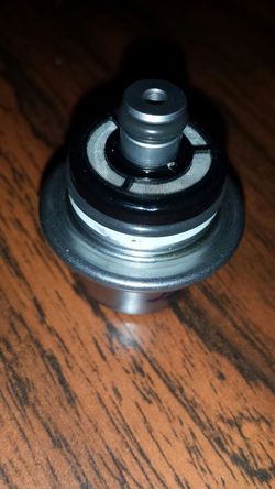 Brand New GM Fuel Pressure Regulator