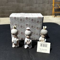 Precious Moments Figurines 