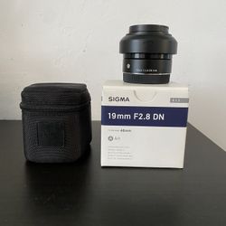 sigma 19mm f2.8 DN Sony Lens