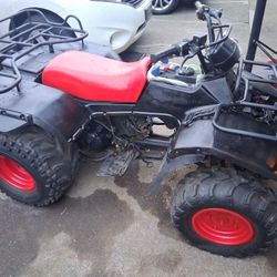 1992 Suzuki 250cc 4x4 5 Speed Semi Automatic Easy To Dribe Run And Drives Has Reverse