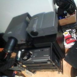 Working. Projector S 