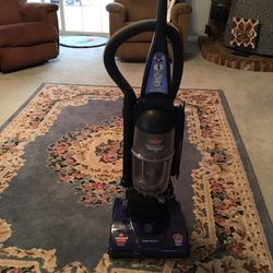 Bissell bagless Upright Vacuum