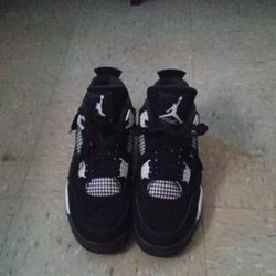 Jordan 4 Retro - White Thunders 