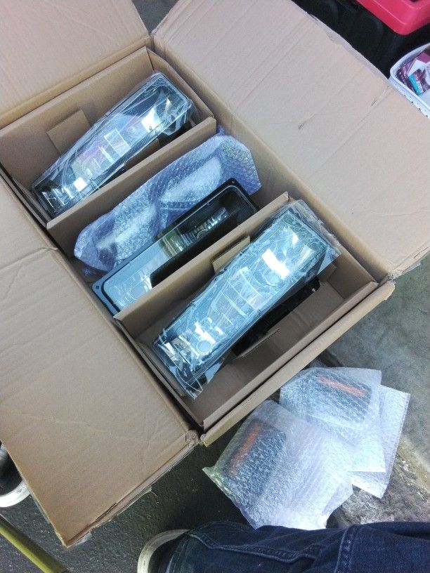 92/93 Silverado Headlights 