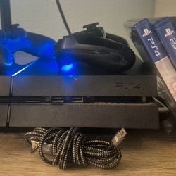 PS4  15 Games 2 Wireless Controllers Works Perfect