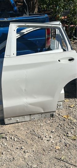2018-2023 BMW X3 Door Shell left