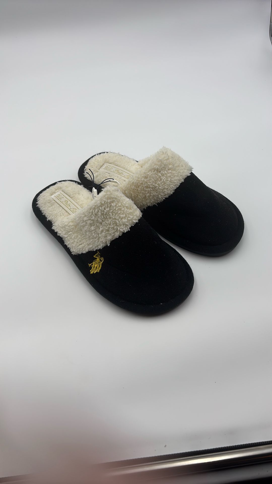 Women’s Black White Polo Fuzzy Lining Slippers- Size 5/6