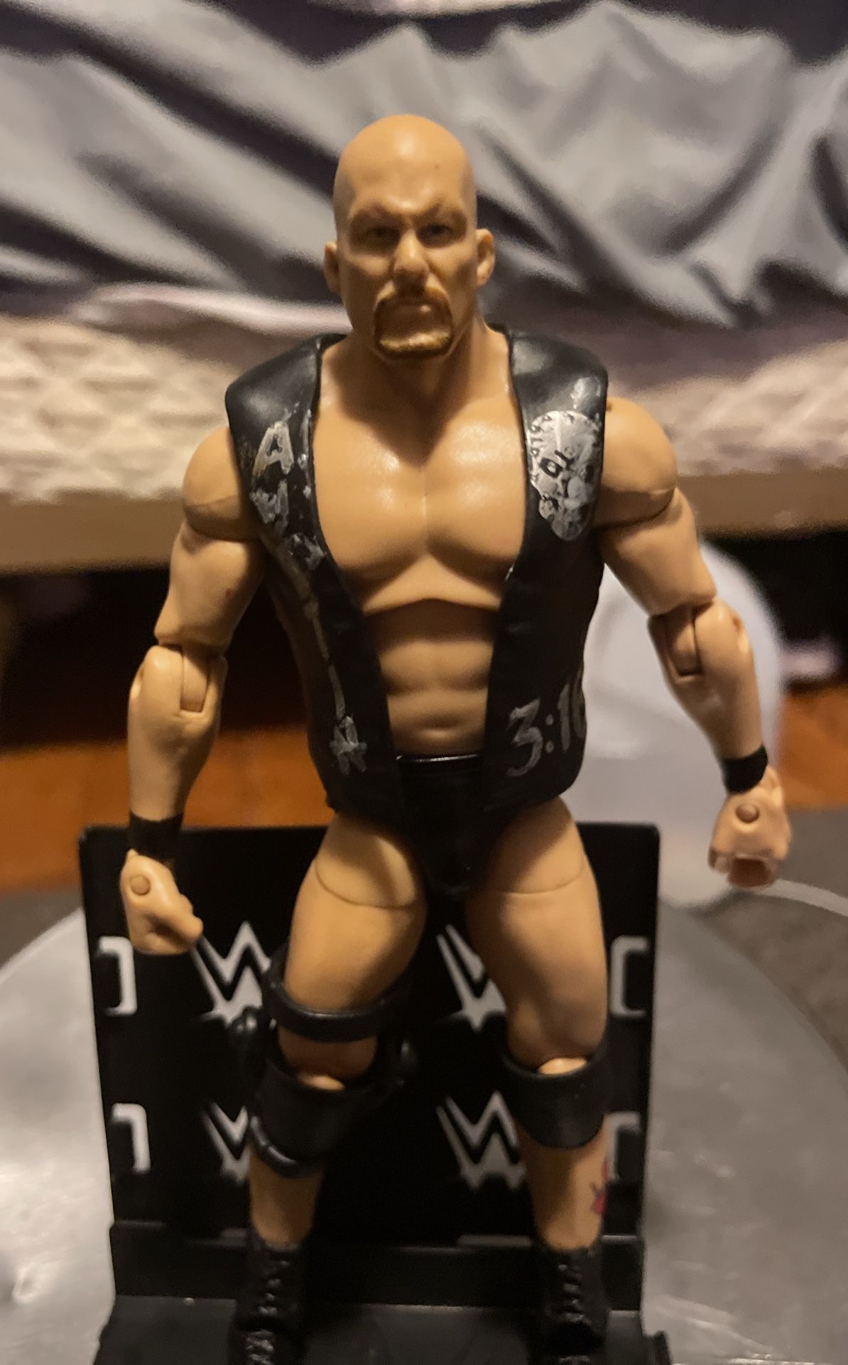 WWE WrestleMania Elite Collection Stone Cold Steve Austin