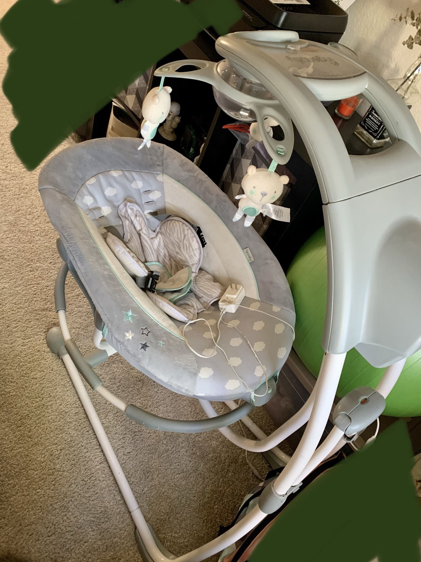 MOVING SALE - Electric baby swing