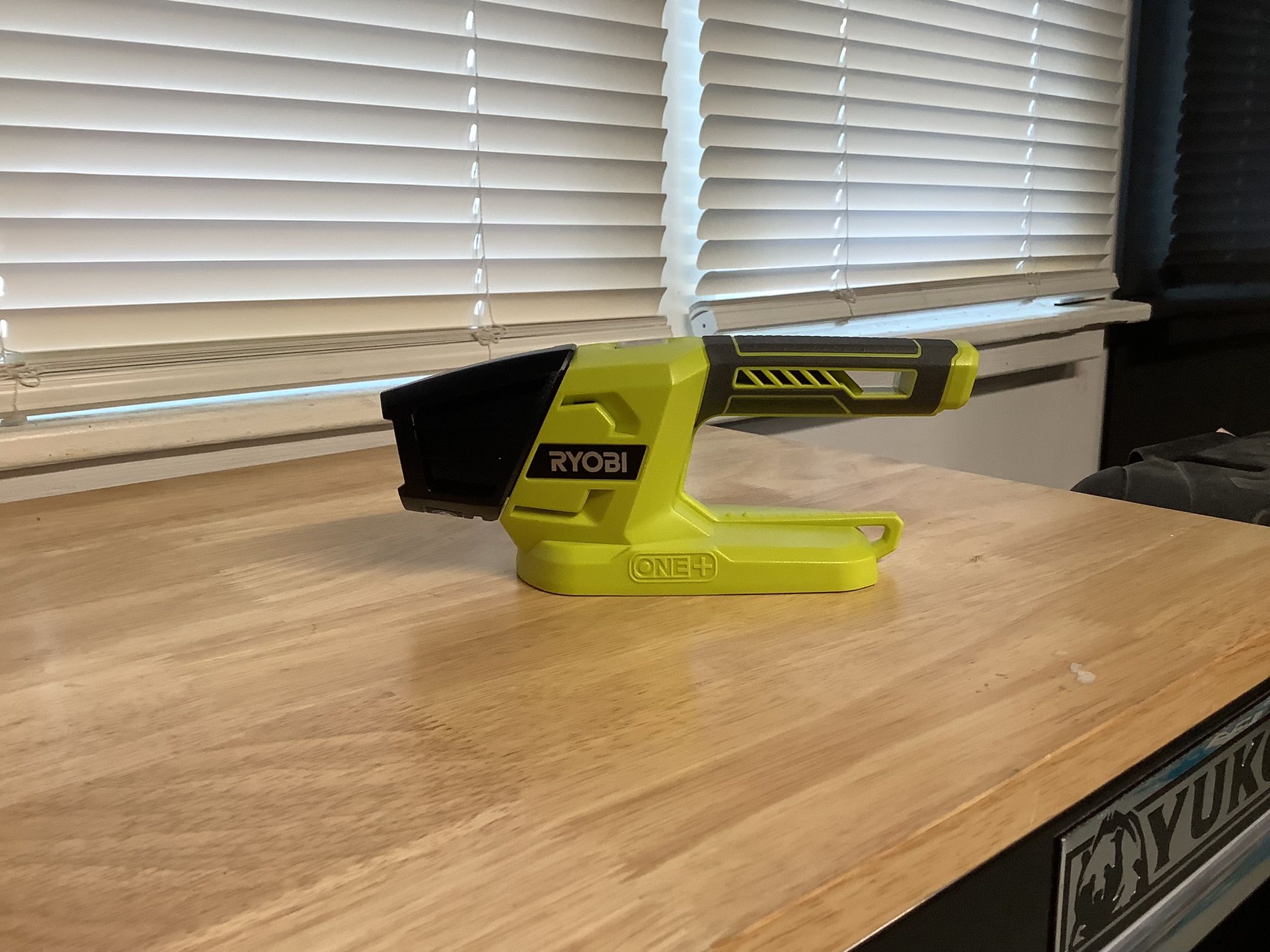 P705 18V Led Light Tool Only