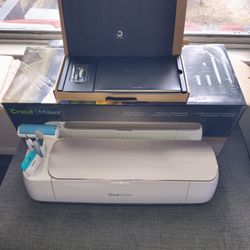 Cricut Maker And Supplies 