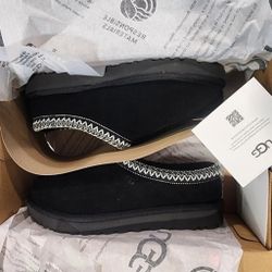 UGG Men Tasman Slipper Black (size 7)