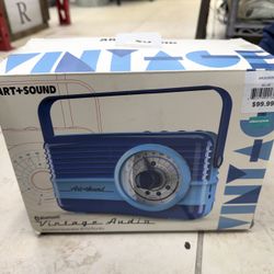 Art+Sound Vintage Bluetooth FM Radio Speaker. 