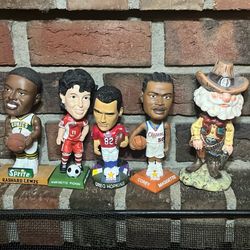 Assorted Bobbleheads(will not separate)