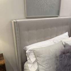 Full Size Bed With Mattress 
