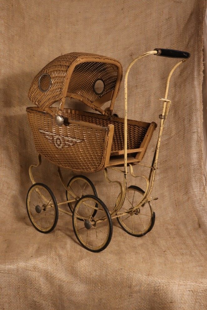 Antique Art Deco South Bend Toy Co. Wicker & Metal Doll Buggy Carriage Stroller 