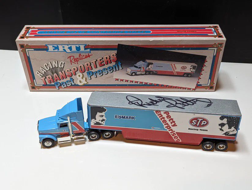 Richard Petty ERTL Esmark Transporter Hauler Autographed Limited Edition NASCAR
