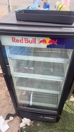 True GDM-10PT Double-Entry Glass Door Commercial Refrigerator – Red Bull