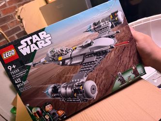 LEGO Star Wars The Mandalorian's N-1 Starfighter 75325