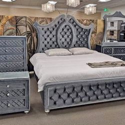 New In Boxes 5pc Grey Velvet Queen Size Bedroom Set *Mattress NOT included *