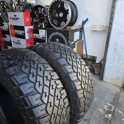 only 2 used tires Lt35x12.50r17 Dakar Rally Mark-Ma $180.00